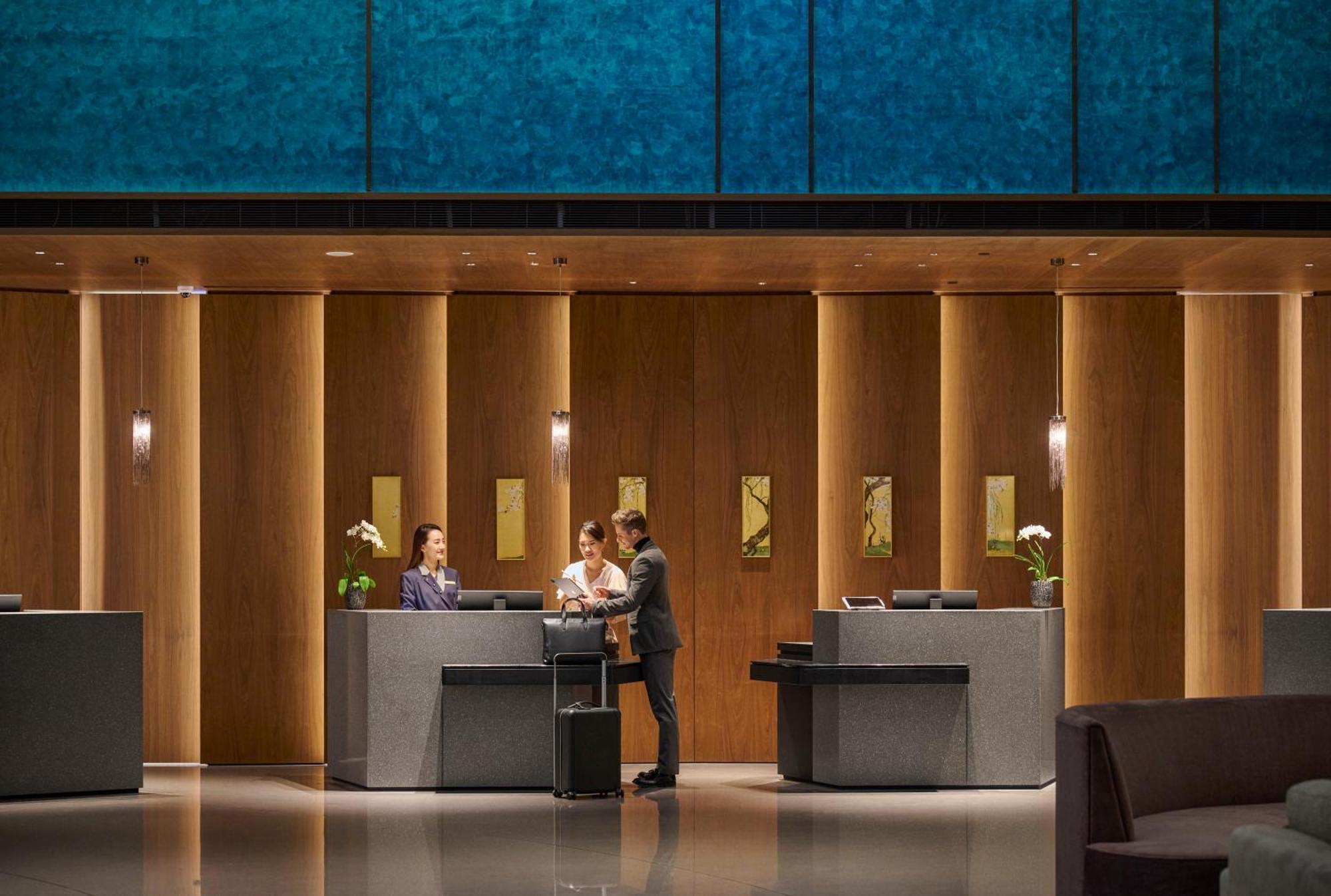 Intercontinental Kaohsiung By Ihg Hotel Екстериор снимка The lobby of the hotel