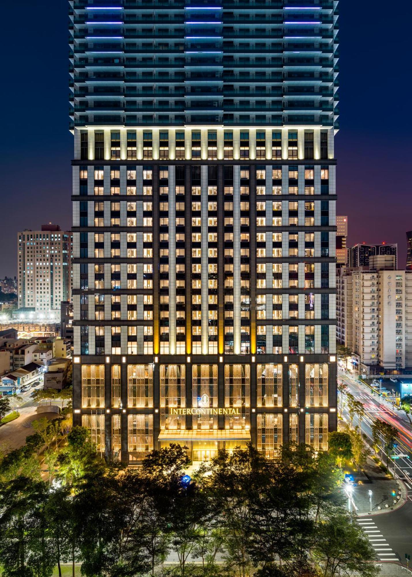 Intercontinental Kaohsiung By Ihg Hotel Екстериор снимка The River